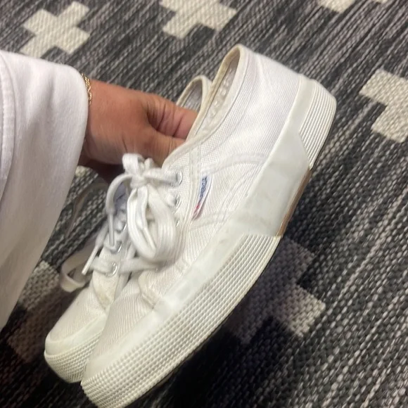 Superga Canvas White Size 6 - Picture 2 of 6